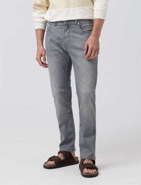 Jeans Futureflex Lyon Tapered Used
Tapered Fit