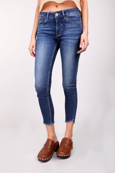 Skinny Jeans Chloe, sehr schmales Hosenbein,niedrige Leibhöhe 